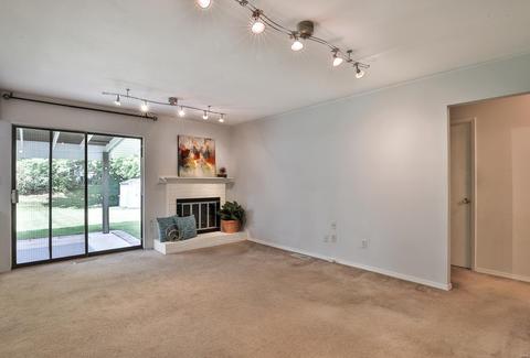 267 Cedar Village Ct, Ballwin, MO 63021 photo 5