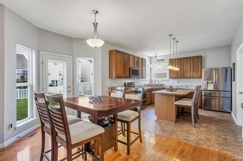 235 Roxbury Dr, O'fallon, MO 63366 photo 11