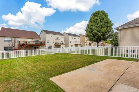 235 Roxbury Dr, O'fallon, MO 63366 photo 32