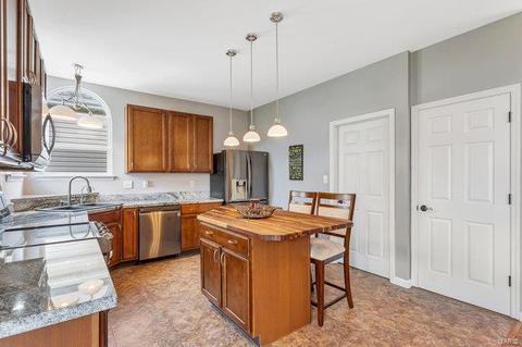 235 Roxbury Dr, O'fallon, MO 63366 photo 14
