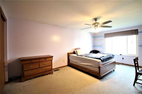 1207 Saddlemaker Dr, Saint Charles, MO 63304 photo 14