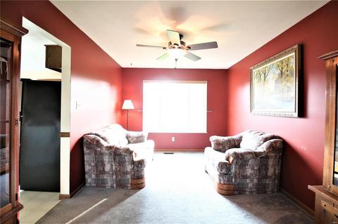 1207 Saddlemaker Dr, Saint Charles, MO 63304 photo 8