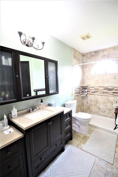 1207 Saddlemaker Dr, Saint Charles, MO 63304 photo 13
