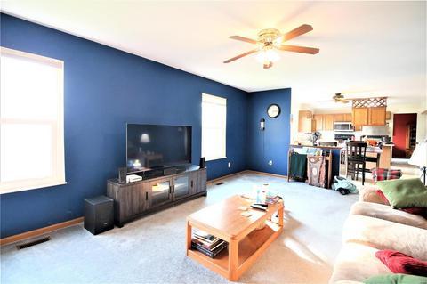 1207 Saddlemaker Dr, Saint Charles, MO 63304 photo 5