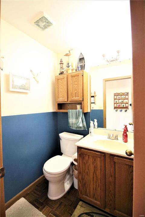1207 Saddlemaker Dr, Saint Charles, MO 63304 photo 18