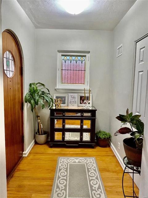 7106 Sharp Ave, Saint Louis, MO 63116 photo 4