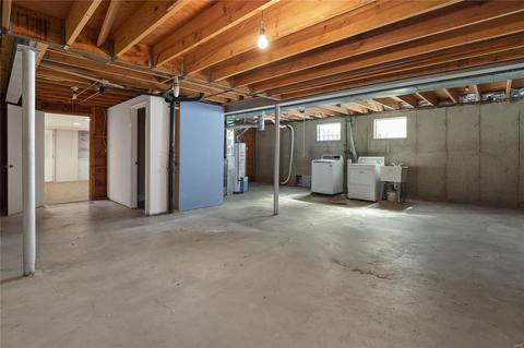 767 Foxwick, Ballwin, MO 63011 photo 40