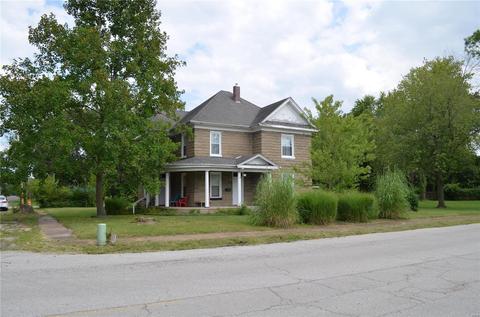702 S 4th St, Pacific, MO 63069 photo 1