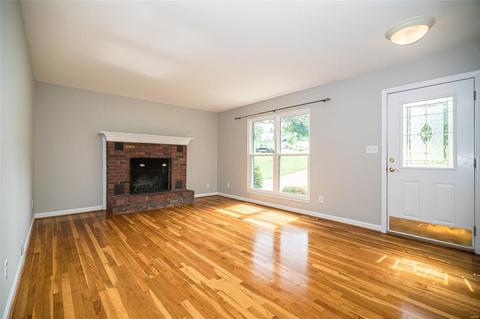 307 Wallach Dr, Eureka, MO 63025 photo 5