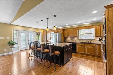 39 Clarksburg Ct, Weldon Spring, MO 63304 photo 7