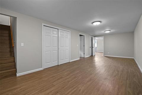 301 Wallach Dr, Eureka, MO 63025 photo 11