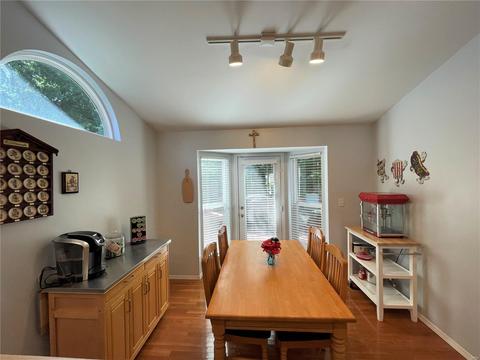 1200 Hunters Chase Dr, Eureka, MO 63025 photo 8