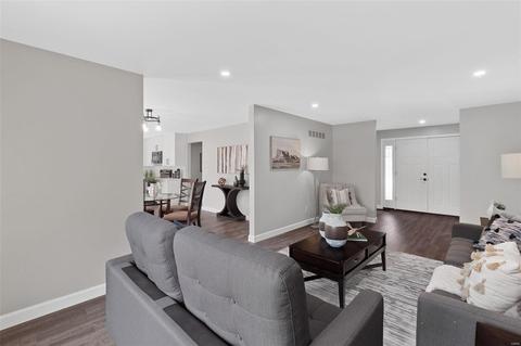 617 Spring Meadows Dr, Manchester, MO 63011 photo 5