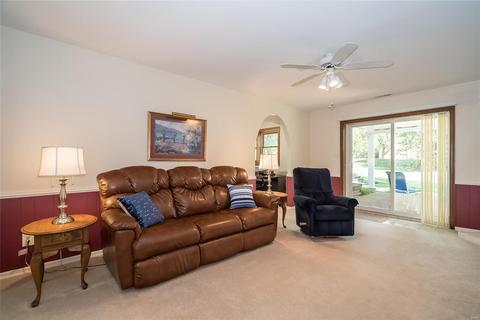 371 Napoli Ct, Ballwin, MO 63021 photo 16
