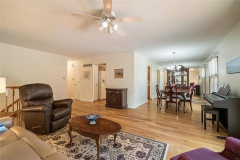 371 Napoli Ct, Ballwin, MO 63021 photo 4