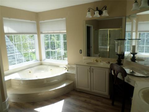 5546 Hennsley Cir, Weldon Spring, MO 63304 photo 15
