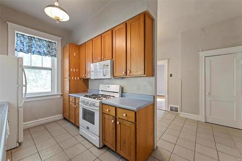 2450 Barrett Sta, Ballwin, MO 63021 photo 11