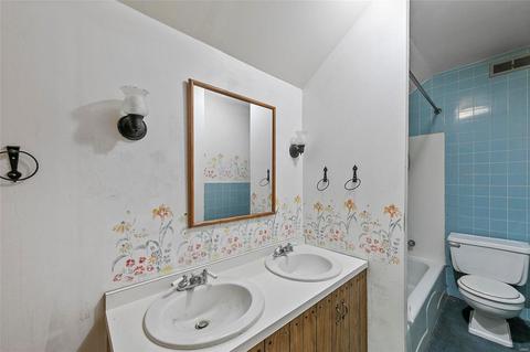 2450 Barrett Sta, Ballwin, MO 63021 photo 22