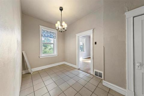 2450 Barrett Sta, Ballwin, MO 63021 photo 12