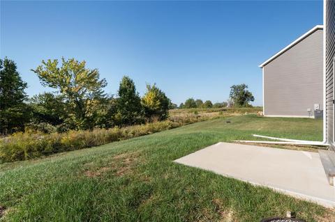 211 Old Schaeffer Rd, O'fallon, MO 63366 photo 3