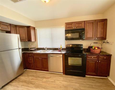 400 Far Hill Dr, Ballwin, MO 63021 photo 11