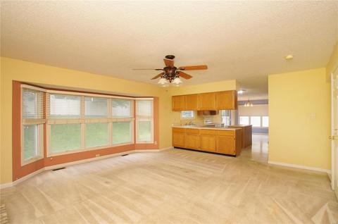 186 Dusty Rose Dr, O'fallon, MO 63368 photo 2