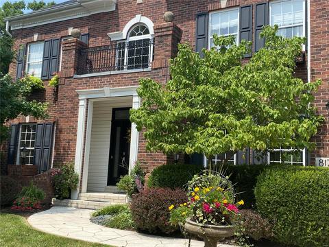 817 Castle Pines Dr, Ballwin, MO 63021 photo 2
