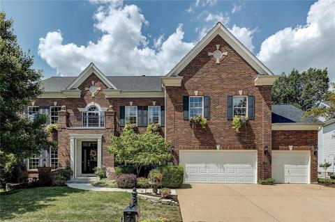 817 Castle Pines Dr, Ballwin, MO 63021 photo 1