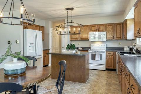 212 Greenburn Dr, Weldon Spring, MO 63304 photo 13