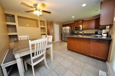 309 Bittersweet Dr, O'fallon, MO 63366 photo 13