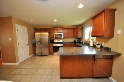309 Bittersweet Dr, O'fallon, MO 63366 photo 10