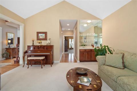 407 Arbor Lk, Ballwin, MO 63021 photo 12