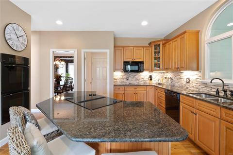 407 Arbor Lk, Ballwin, MO 63021 photo 29