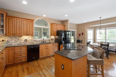 407 Arbor Lk, Ballwin, MO 63021 photo 27