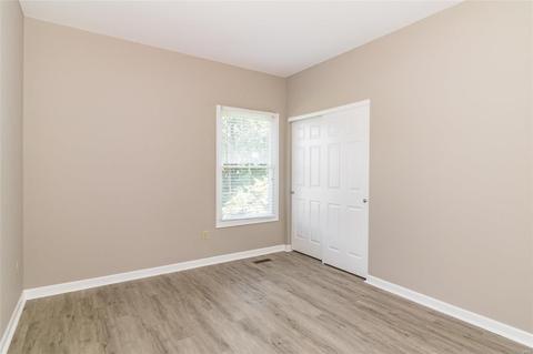 909 Oakgrove Park Ct, Ellisville, MO 63021 photo 35