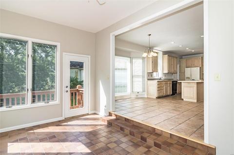 909 Oakgrove Park Ct, Ellisville, MO 63021 photo 22