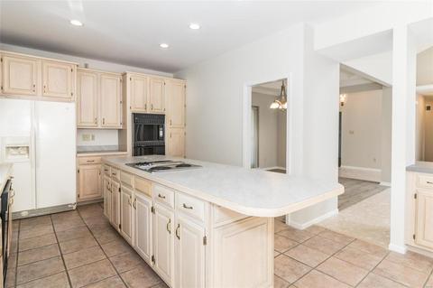 909 Oakgrove Park Ct, Ellisville, MO 63021 photo 18