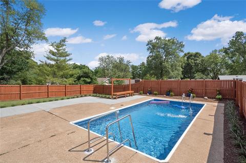 504 Gatehall Ln, Ballwin, MO 63011 photo 31