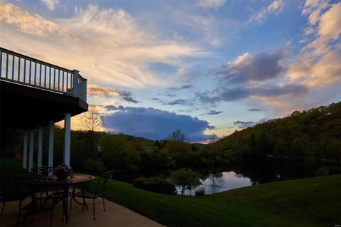 925 Kiefer Ridge Dr, Ballwin, MO 63021 photo 38