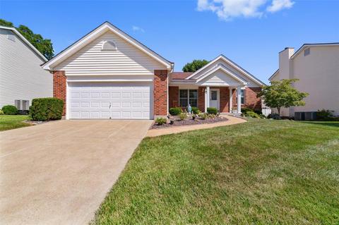 749 Stoney Creek Ln, Ballwin, MO 63021 photo 28