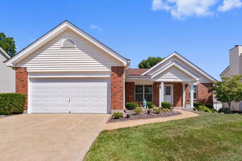 749 Stoney Creek Ln, Ballwin, MO 63021 photo 1