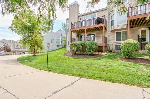 1765 Highview Circle Ct, Ballwin, MO 63021 photo 4