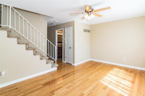 875 Portsdown Rd, Ballwin, MO 63011 photo 2