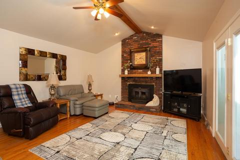 370 Lafayette Ct, Ellisville, MO 63011 photo 5