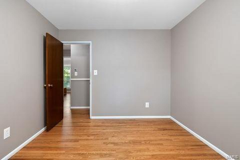 107 Breezeview Dr, Ballwin, MO 63021 photo 20
