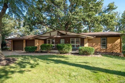 107 Breezeview Dr, Ballwin, MO 63021 photo 1