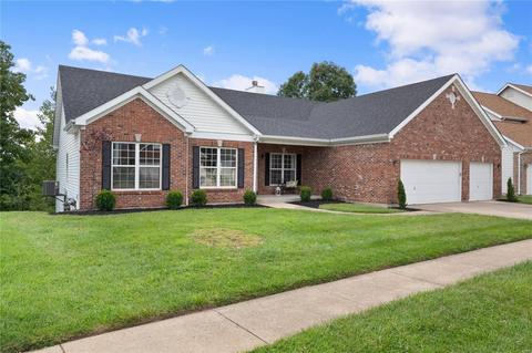 721 Castle Ridge Dr, Ballwin, MO 63021 photo 2