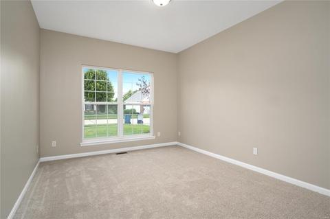 721 Castle Ridge Dr, Ballwin, MO 63021 photo 25