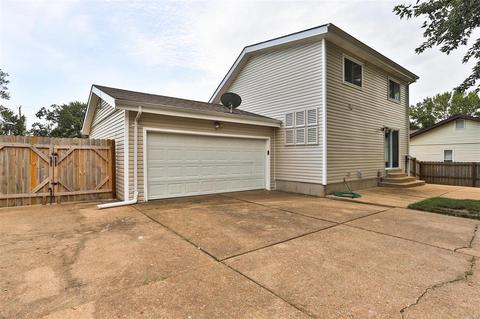 329 Bellezza, Ballwin, MO 63021 photo 30