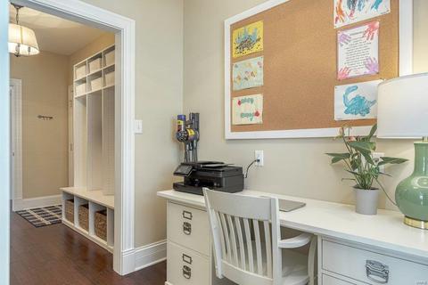 237 E Madison Ave, Saint Louis, MO 63122 photo 12